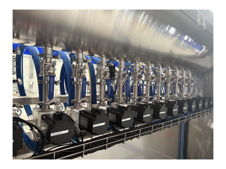 Llenadora de líquidos automática con bomba magnética lineal