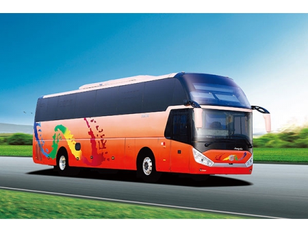 Autobús turístico 6137HB (Navigator)