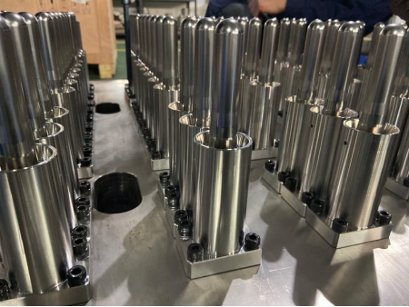 Moldes de inyección para preformas PET
