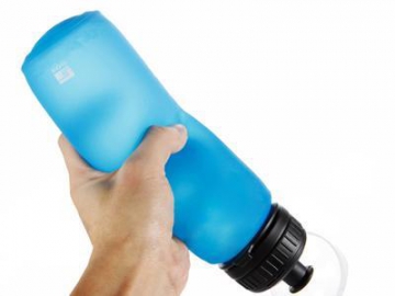 Botella de agua con silicona plegable
