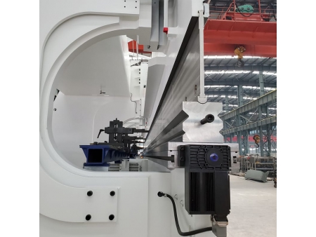 Plegadora con control CNC, serie 2-WF67K(Y)