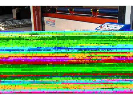 Insertador automático de láminas separadoras /deslizantes