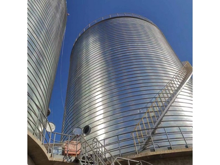 Máquina para fabricar silos en espiral