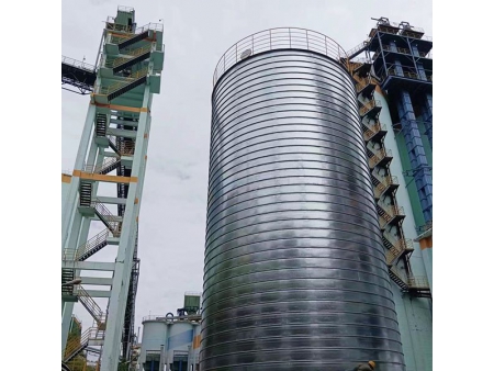 Máquina para fabricar silos en espiral