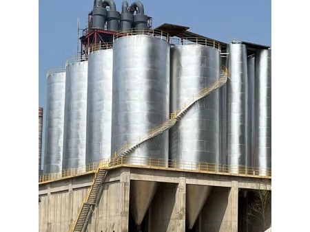 Máquina para fabricar silos en espiral