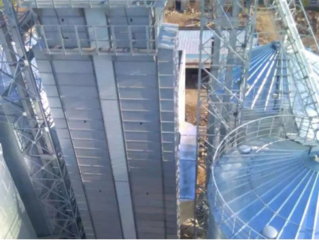 Silos de fondo plano