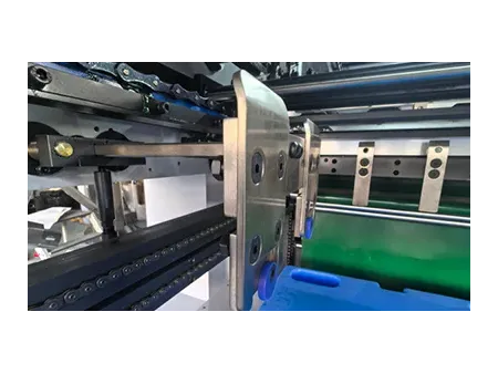 Troqueladora con estampado en foil / foil stamping automático de cama plana