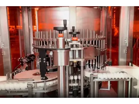 Máquina automática de inspección de jeringas precargadas