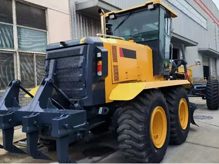 PY240H  Motoniveladora