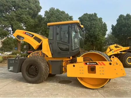 GYS142L  Compactador vibratorio de un tambor