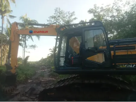 ZG135HF  Excavadora forestal