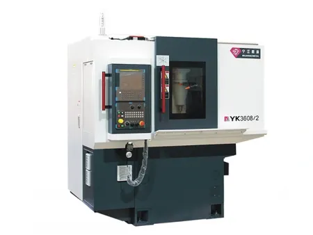 Talladora de engranajes horizontal CNC