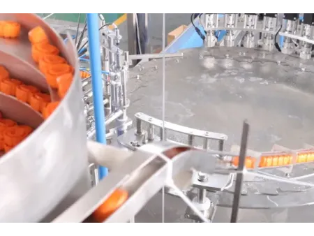 Máquina de llenado y taponado de bolsas con boquilla (con spout)