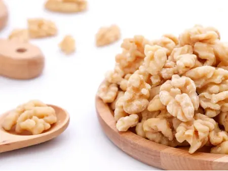 Nueces Peladas y Sazonadas