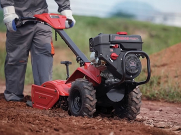 Motocultivador con motor a gasolina de 7HP y púas traseras