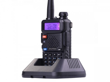 Radio de banda dual UV5R